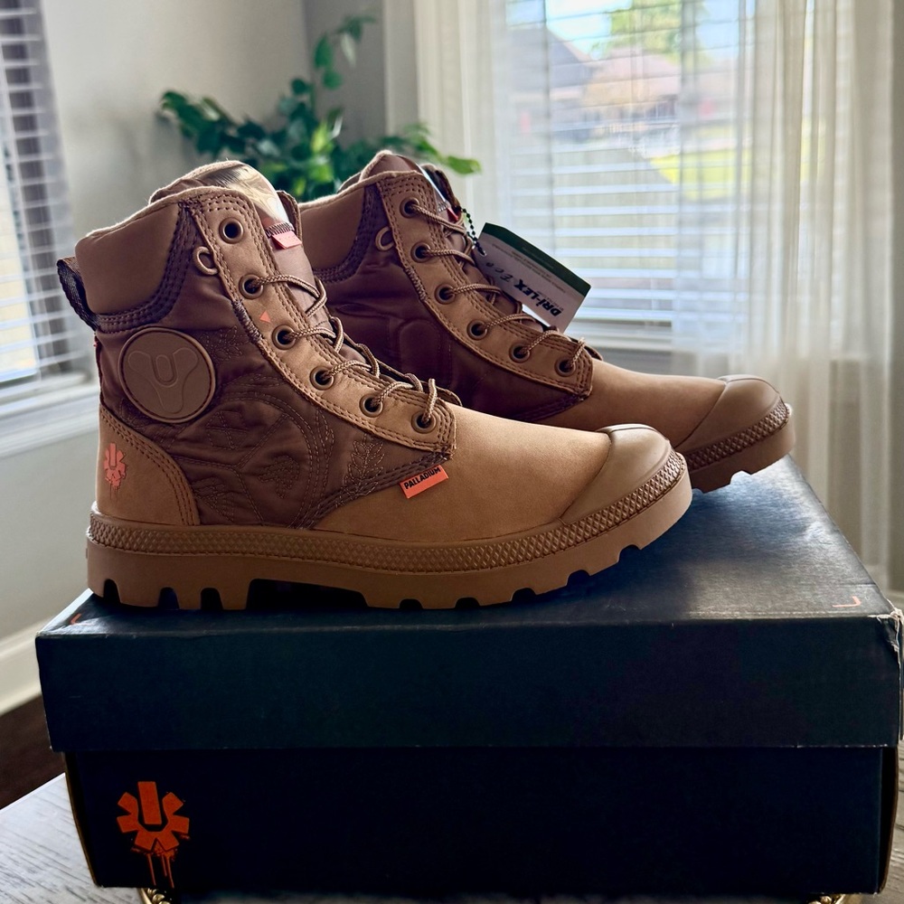 🚨Palladium Pampa Women's/Men’s Lace Up Boots | Sz. 6M Women Sz. 4.5 Men | NIB